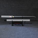 سيف ساسكي كوساناجي الأبيض مصنوع يدوياً من الخشب الطبيعي - Kusanagi Wood Replica Sasuke Uchiha White Ninja Sword
