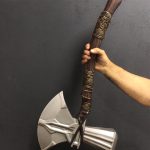 Thor's Stormbreaker 105 cm wooden replica - Avengers Infinity War life-size axe for cosplay and decor.