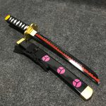 55cm Roronoa Zoro Shusui wooden tanto with black blade and pink wave pattern, One Piece anime replica.